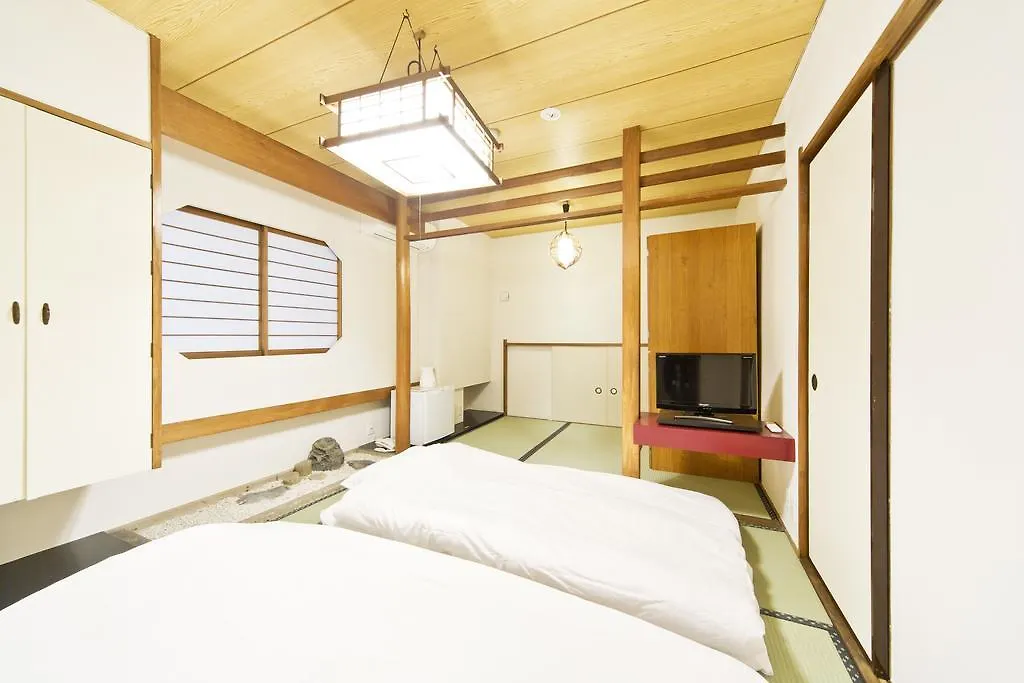 **  Business Hotel Yamashiro Tokyo Giappone